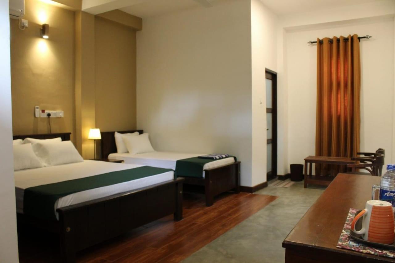 Forest Edge Villa أنرادابورام المظهر الخارجي الصورة