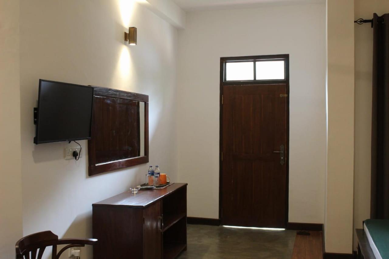 Forest Edge Villa أنرادابورام المظهر الخارجي الصورة