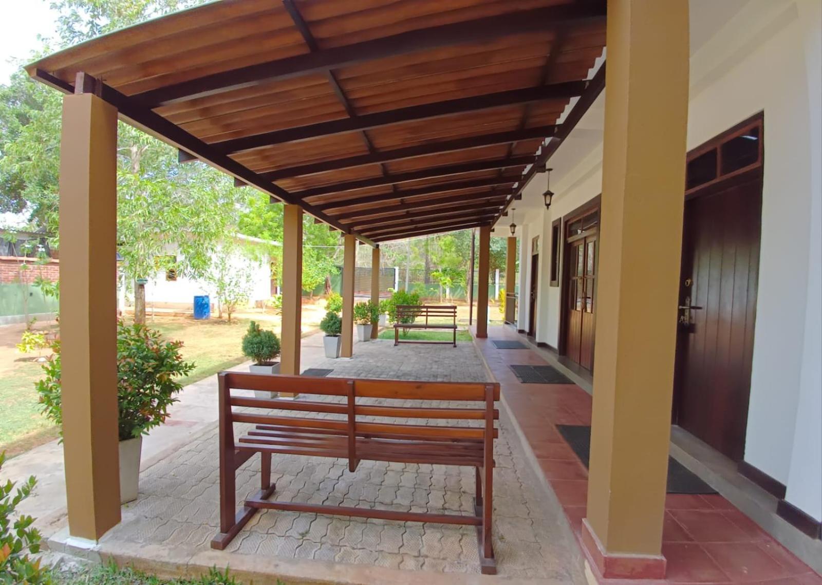 Forest Edge Villa أنرادابورام المظهر الخارجي الصورة